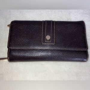LEATHER genuine nice brown Danier wallet with gold hardware and lots of storage